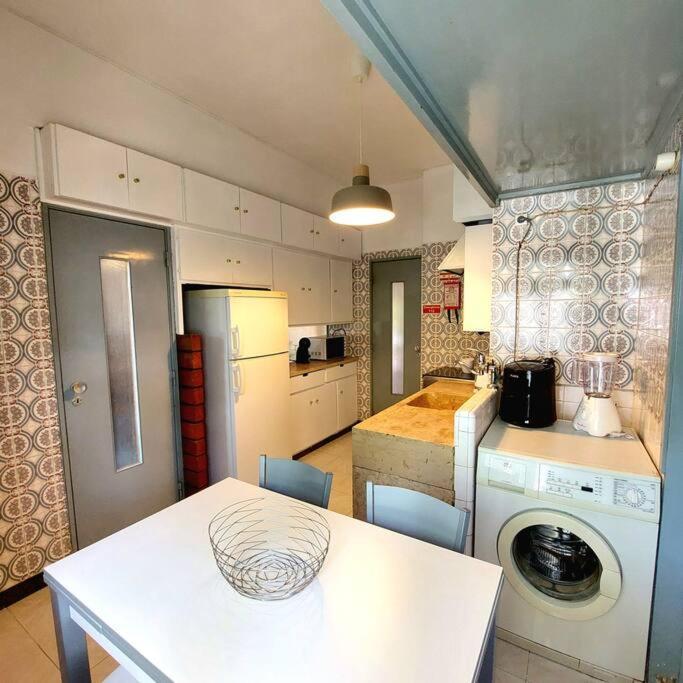 Oliva 50 - 4br, Office And Balcony Apartment